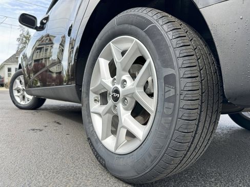 Used 2022 Kia Soul LX w/ Technology Package image 32