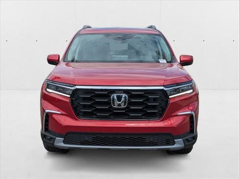 New 2025 Honda Pilot Touring image 6