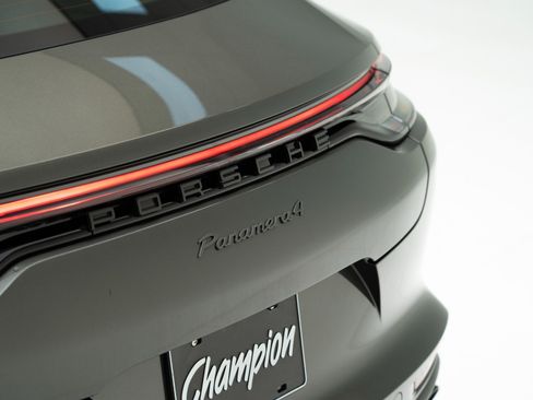 Certified 2023 Porsche Panamera 4 Platinum Edition image 13