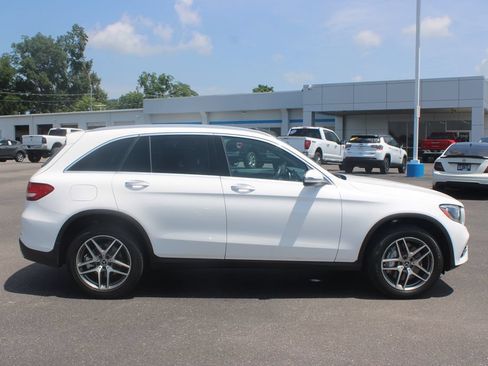 Used 2017 Mercedes-Benz GLC 300 image 11