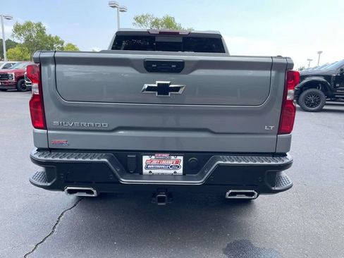 Used 2025 Chevrolet Silverado 1500 LT Trail Boss w/ Convenience Package II AWD/4WD image 5