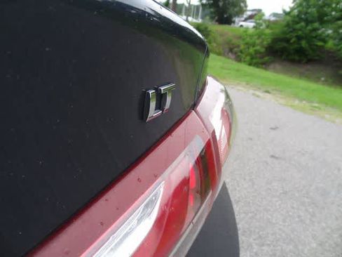 Used 2019 Chevrolet Malibu LT w/ Leather Package FWD image 34