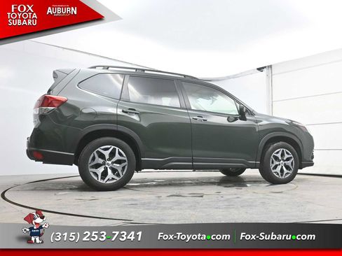 Used 2024 Subaru Forester Premium w/ Pop Package 2 image 20