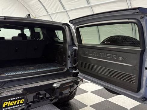 Used 2025 GMC Hummer EV 2X image 5