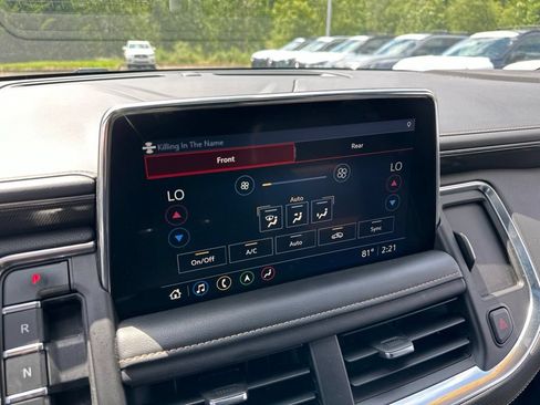 Used 2021 GMC Yukon XL AT4 w/ AT4 Premium Plus Package AWD/4WD image 66