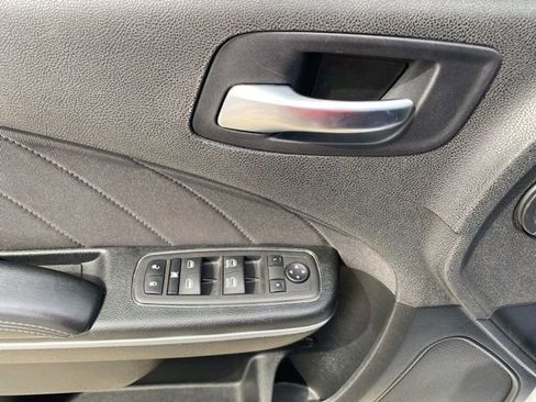 Used 2022 Dodge Charger SXT image 17