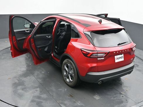 Used 2025 Ford Escape ST-Line w/ Cold Weather Package image 46