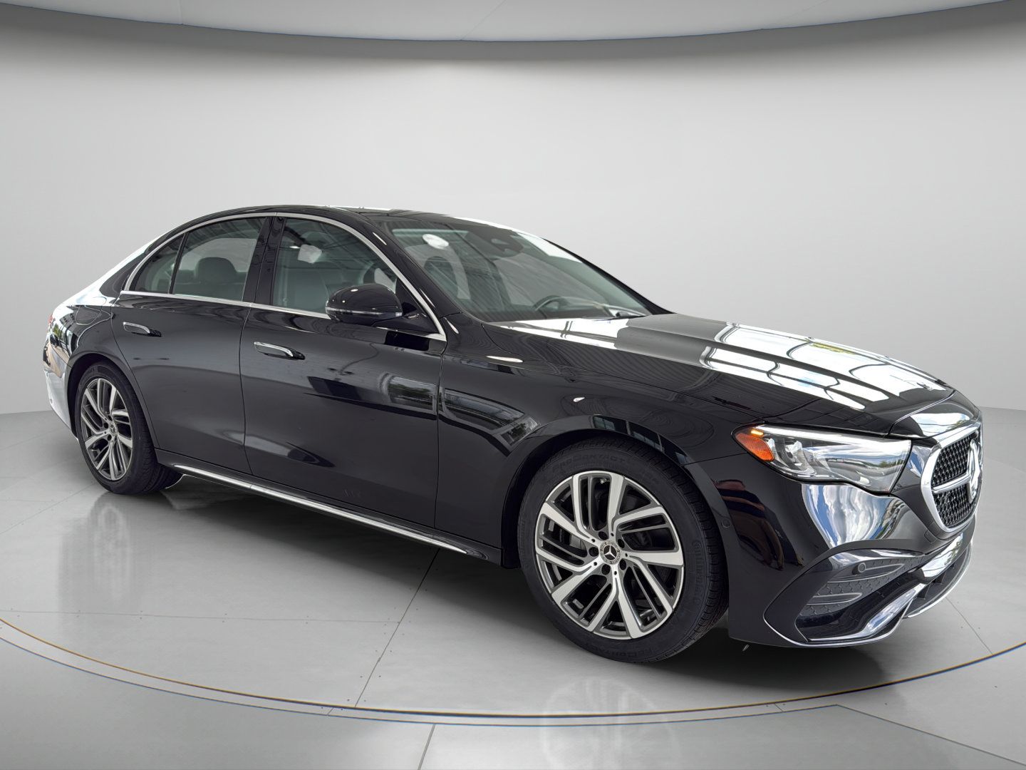Certified 2025 Mercedes-Benz E 350 4MATIC Sedan w/ Winter Package image 7