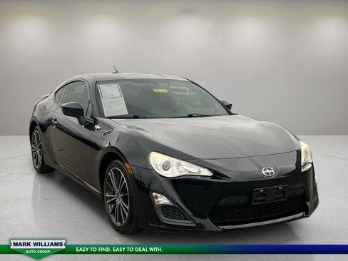 Used 2013 Scion FR-S image 1