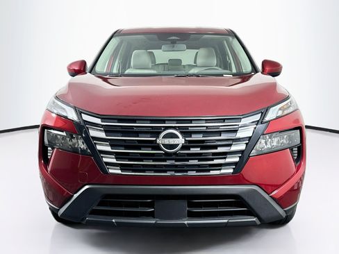 Used 2025 Nissan Rogue SV FWD image 2