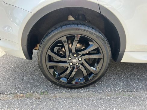 Used 2018 Land Rover Discovery Sport HSE AWD/4WD image 25