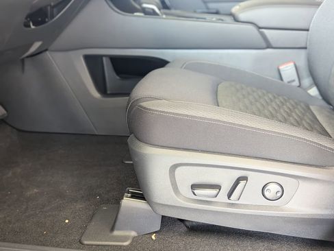 New 2026 Nissan Pathfinder SV image 20