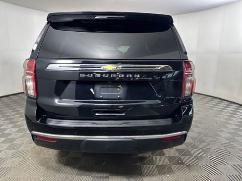 Used 2021 Chevrolet Suburban LS image 4
