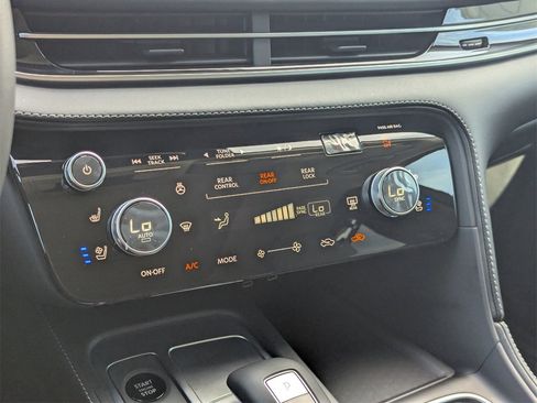 New 2026 INFINITI QX60 Luxe w/ Cargo Package image 17