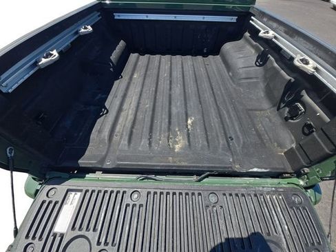 Used 2022 Nissan Frontier SV AWD/4WD image 13