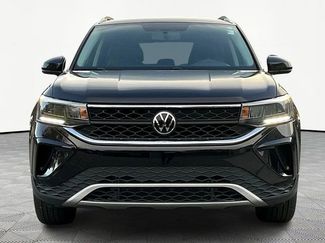 Used 2022 Volkswagen Taos SE video 2