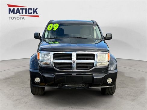 Used 2009 Dodge Nitro SLT image 2