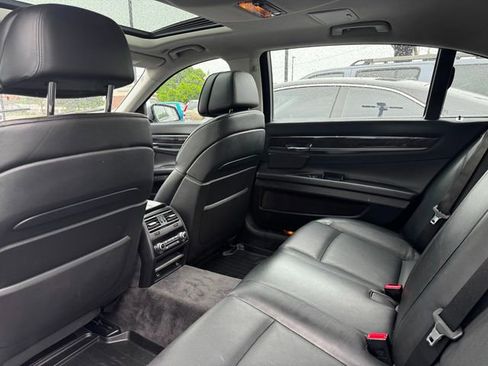 Used 2010 BMW 750Li xDrive AWD/4WD image 4