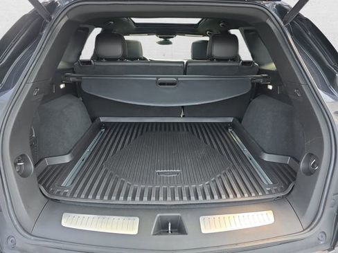 Used 2020 Cadillac XT5 Premium Luxury w/ LPO, Floor Liner Package AWD/4WD image 12
