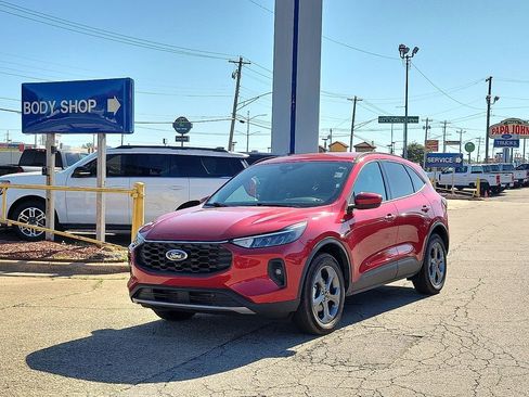 Used 2025 Ford Escape ST-Line Select image 2