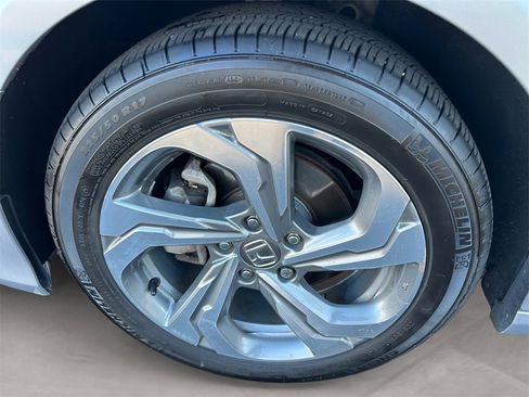 Used 2020 Honda Accord EX image 14