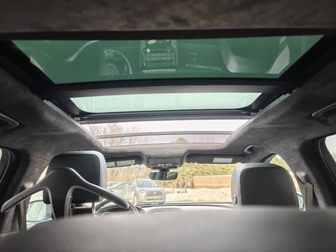 Used 2020 Jaguar F-PACE Premium image 20