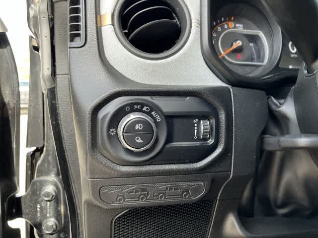 Used 2024 Jeep Gladiator Sport AWD/4WD image 31