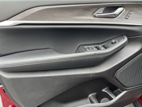 New 2025 Jeep Grand Cherokee L Limited image 24