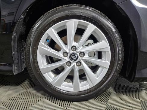 Used 2024 Toyota Camry LE w/ Convenience Package image 11