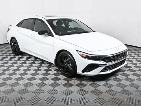 New 2026 Hyundai Elantra SEL Sport Premium image 5