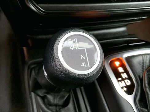 Used 2023 Jeep Wrangler Sport image 29