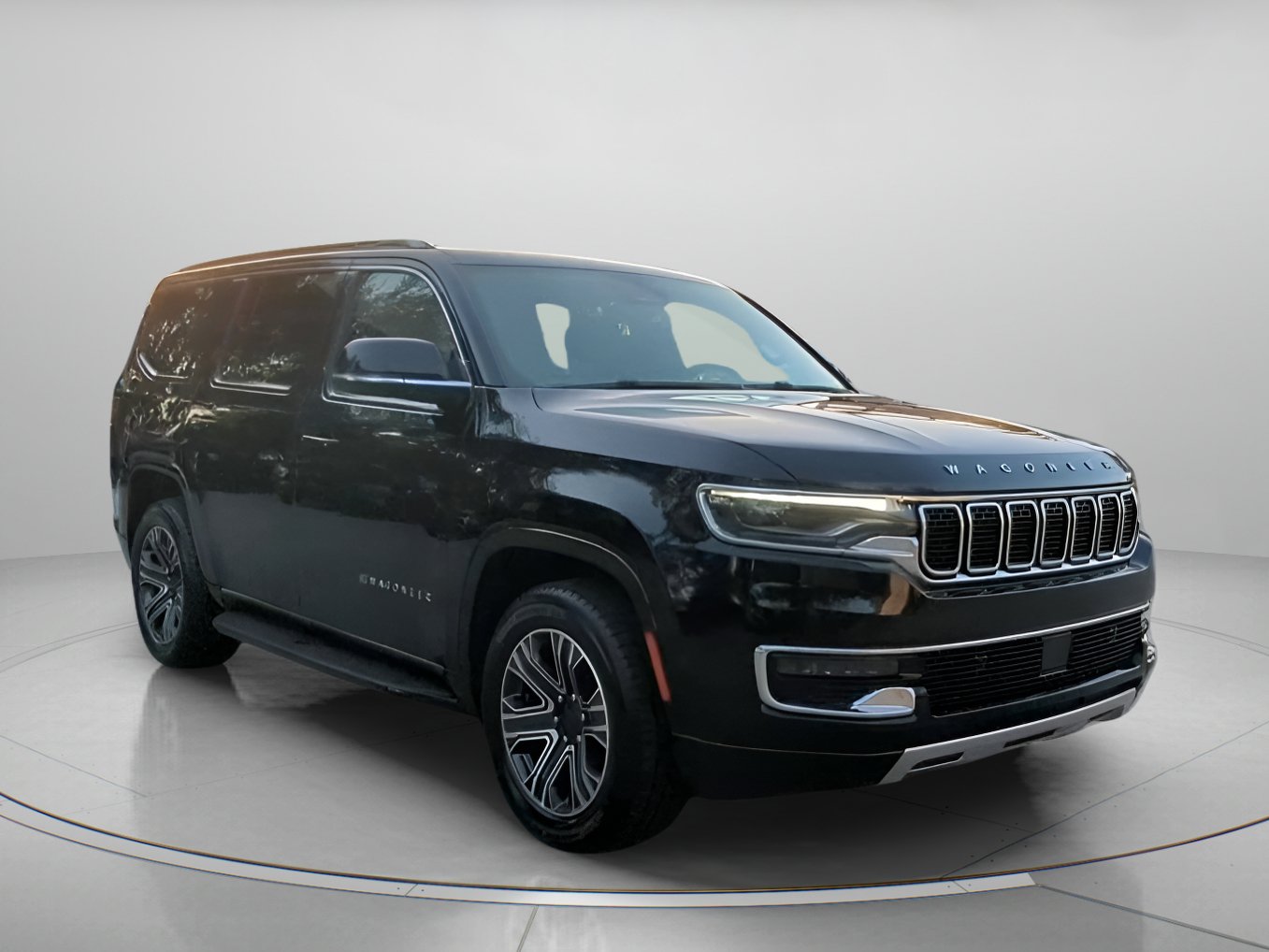 Used 2024 Jeep Wagoneer Series II AWD/4WD image 2
