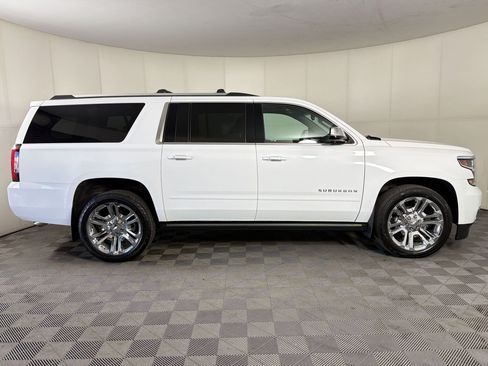 Used 2019 Chevrolet Suburban Premier w/ Premier Plus Edition AWD/4WD image 8