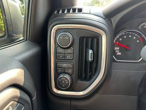 Used 2020 Chevrolet Silverado 1500 LT w/ Texas Edition AWD/4WD image 16