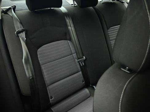 Used 2018 Kia Forte S image 31