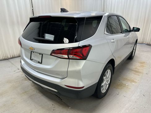 Used 2022 Chevrolet Equinox LT AWD/4WD image 10