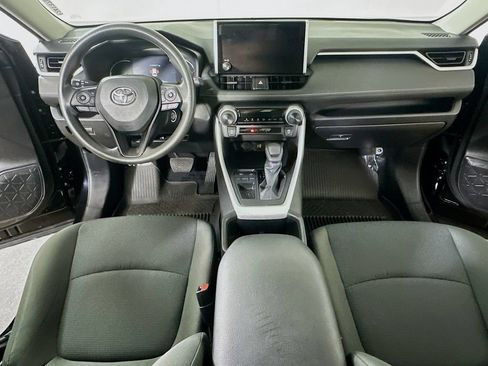 Used 2024 Toyota RAV4 LE FWD image 15