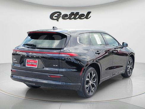 Certified 2025 Toyota Crown Signia AWD/4WD image 5