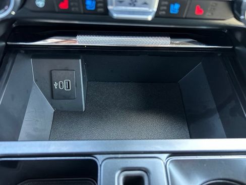 Used 2025 Ford F150 Lariat w/ Bed Utility Package AWD/4WD image 32
