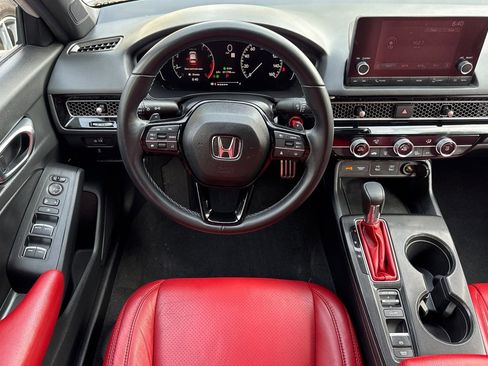 Used 2025 Honda Civic Sport image 14
