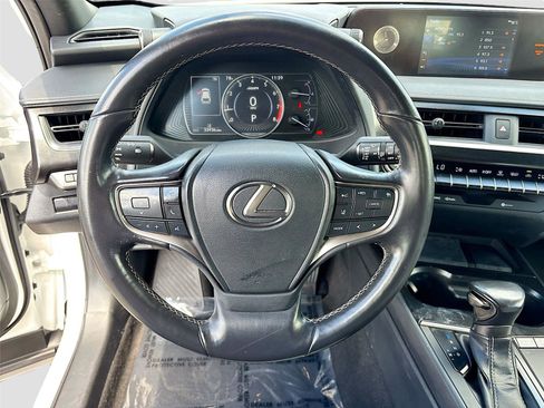 Used 2019 Lexus UX 200 w/ Accessory Package 2 image 11