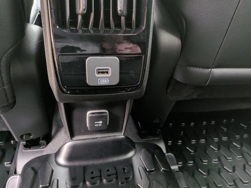 New 2026 Jeep Compass Latitude AWD/4WD image 37