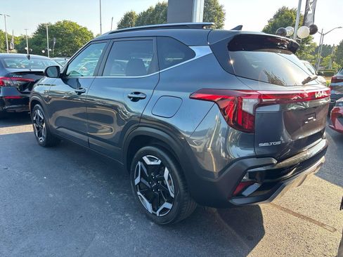 Used 2024 Kia Seltos SX w/ SX Sunroof Package AWD/4WD image 3