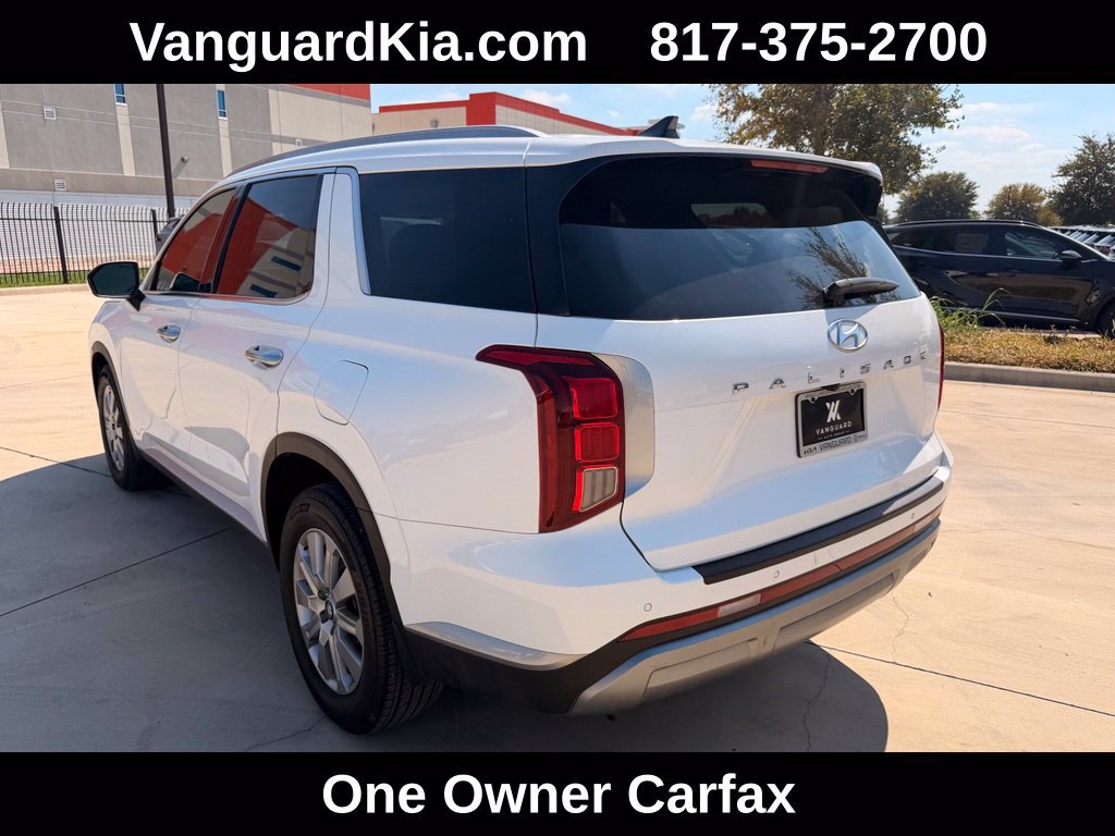 Used 2025 Hyundai Palisade SEL FWD image 2