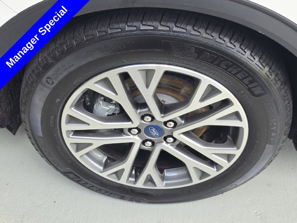 Used 2022 Ford Escape SEL FWD image 39