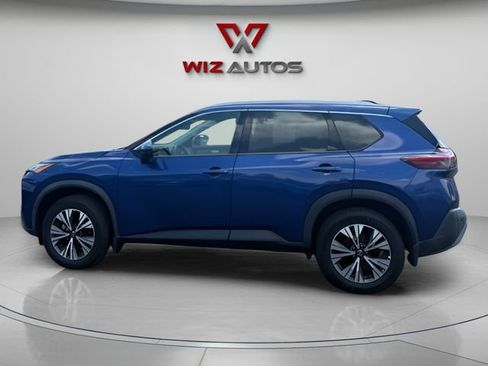 Used 2021 Nissan Rogue SV w/ Premium Package AWD/4WD image 2