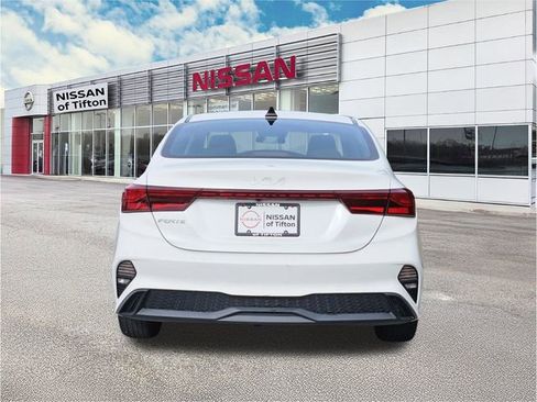 Used 2024 Kia Forte LXS image 5