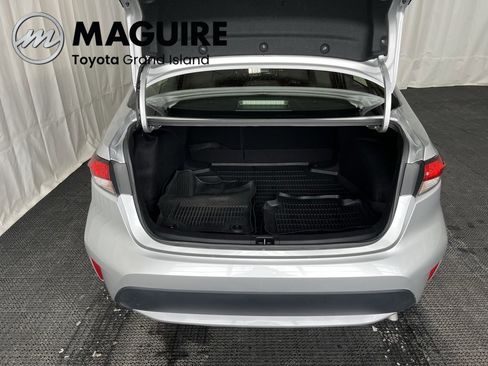 Used 2022 Toyota Corolla LE image 23