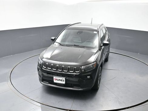 New 2026 Jeep Compass Limited w/ Sun, Sound & Navigation Group AWD/4WD image 32