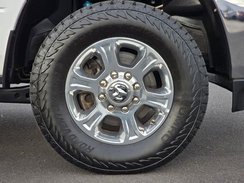 Used 2024 RAM 2500 Big Horn w/ Off Road Package image 9